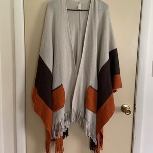 NEW Cato Wrap WITH POCKETS